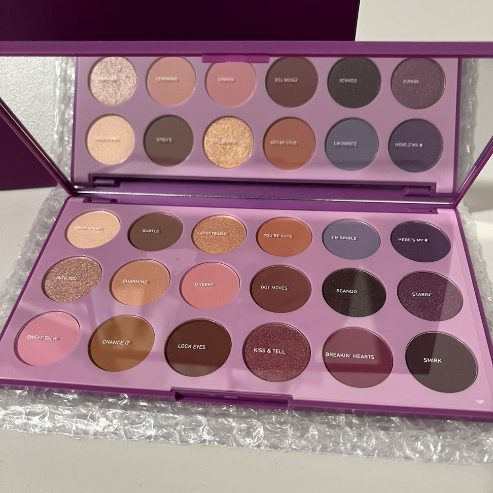 Morphe 18F Talkin Flirty Artistry Eyeshadow Palette 18 Shades Pink Purple Berry